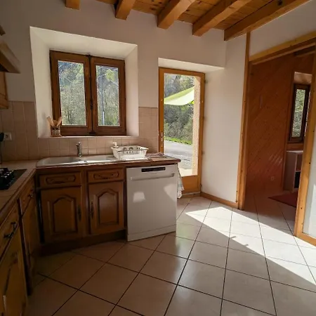 Le De Saury Apartman Lathuile