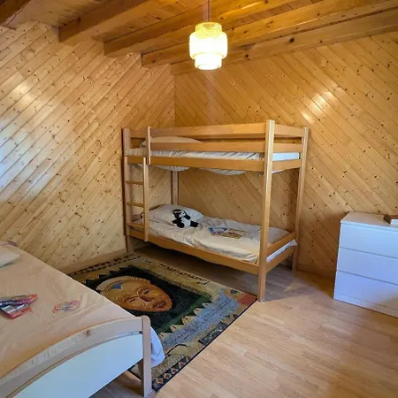 Apartman Le De Saury Lathuile